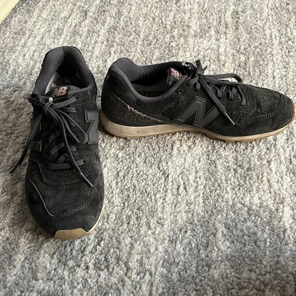 New balance sneakers - worn once!